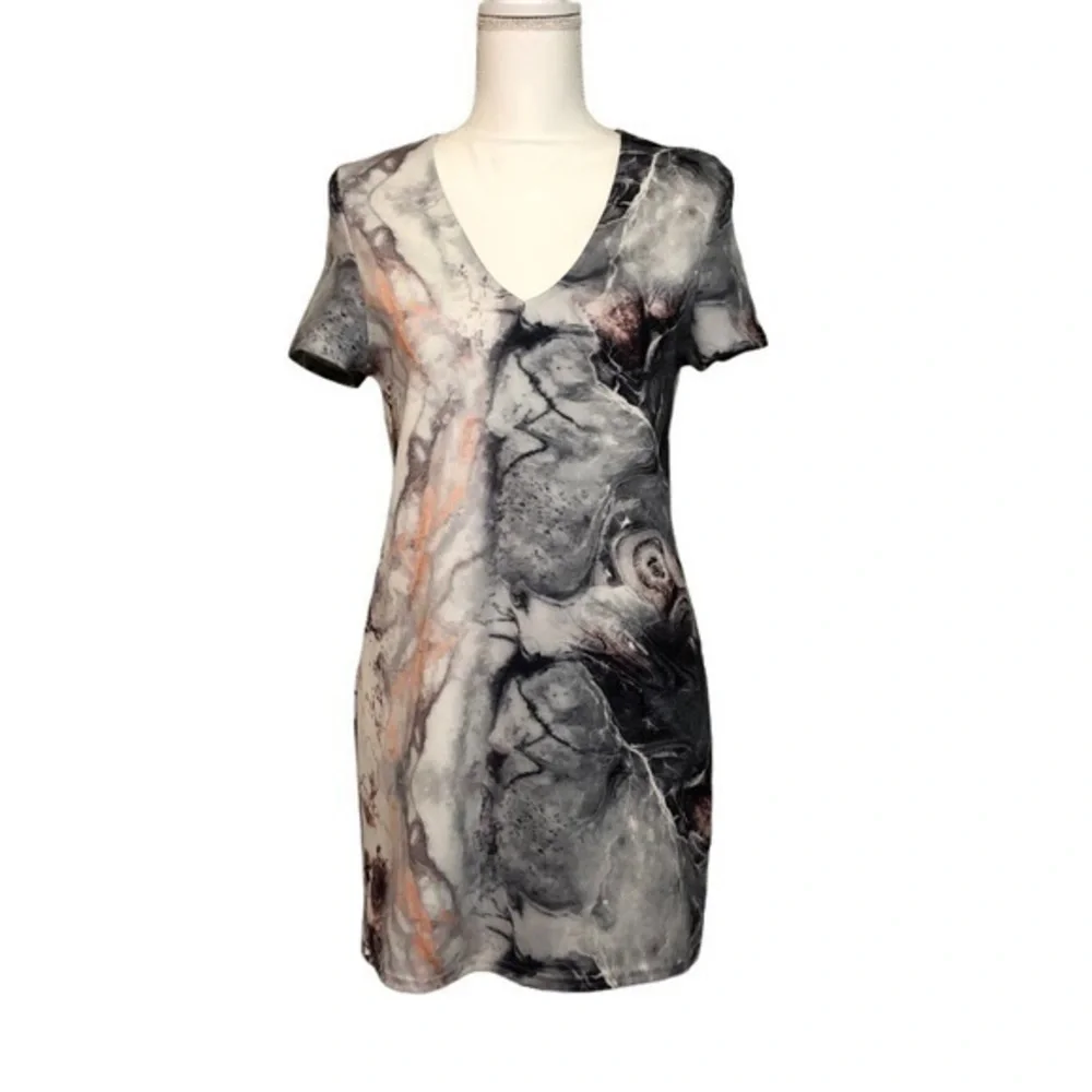 MISSGUIDED Marble Print Gray Purple Abstract Plunge V-Neck Shirt Dress